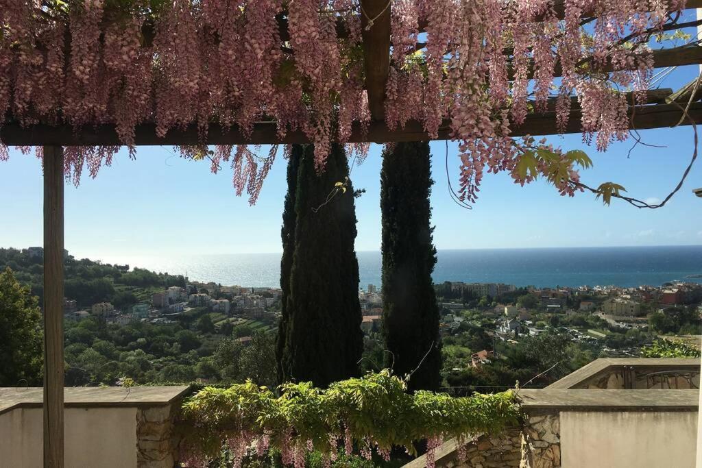 Vila Relais San Sebastiano Pietra Ligure Exteriér fotografie