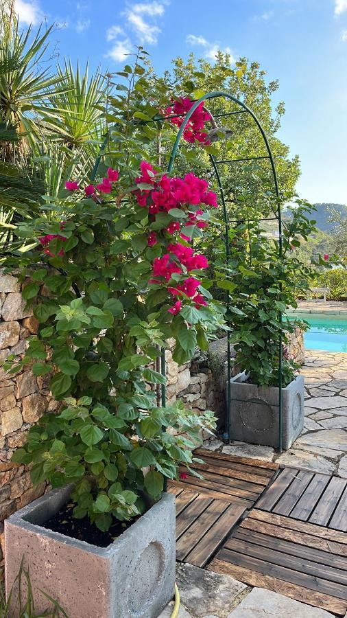 Vila Relais San Sebastiano Pietra Ligure Exteriér fotografie
